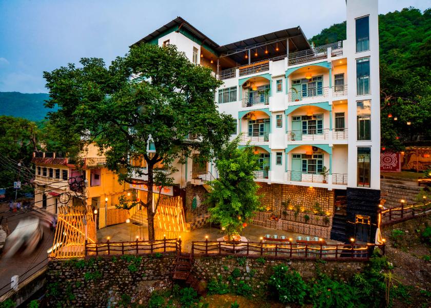 Uttarakhand Rishikesh Hotel Exterior
