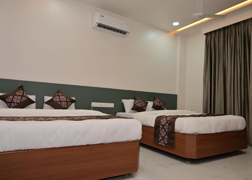 Maharashtra Shirdi Deluxe Triple Room