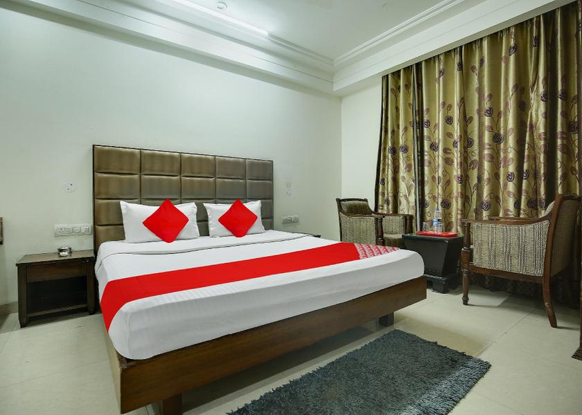 Punjab Zirakpur Standard Room