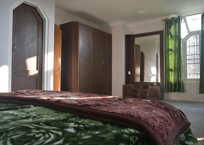 Jammu and Kashmir Srinagar Deluxe Double Room With Private Bathroom