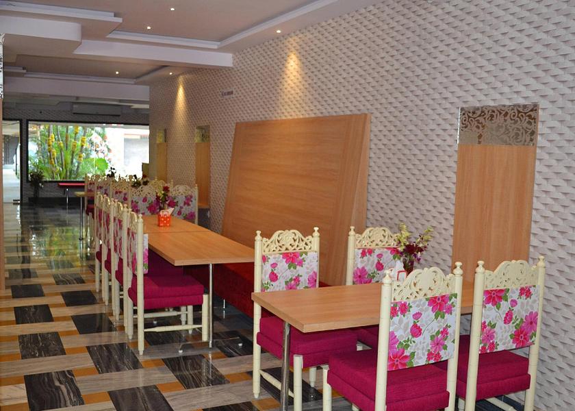 Gujarat Surat Dining Area
