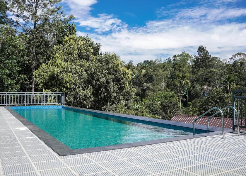 Kerala Munnar Pool