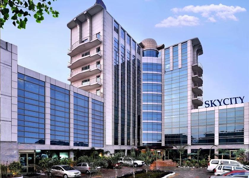 Haryana Gurugram Hotel Exterior