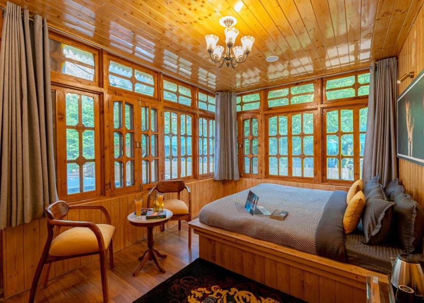 Himachal Pradesh Kasol Deluxe King Room