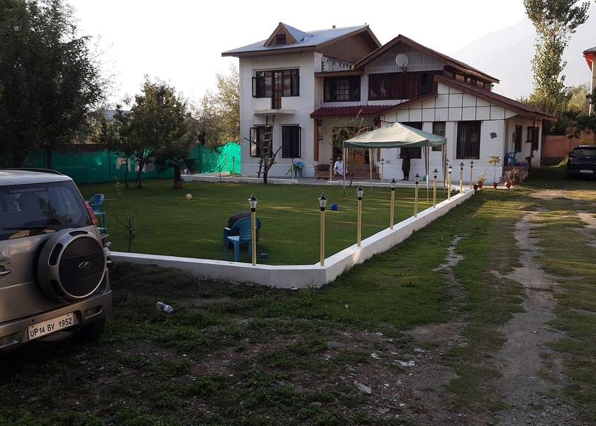 Jammu and Kashmir Srinagar exterior view