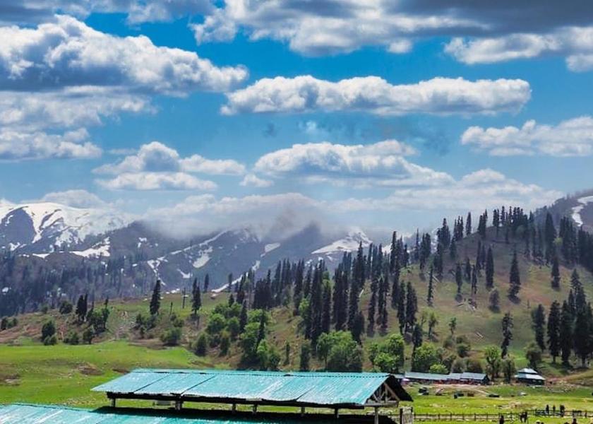 Jammu and Kashmir Gulmarg view