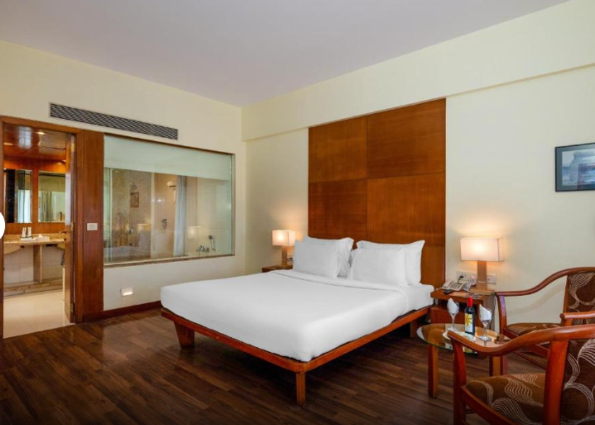 Maharashtra Lonavala Lagoona Suite Room EP
