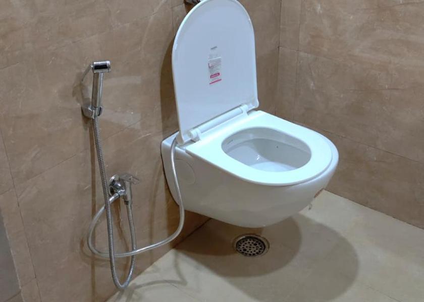 Bihar Rajgir bathroom