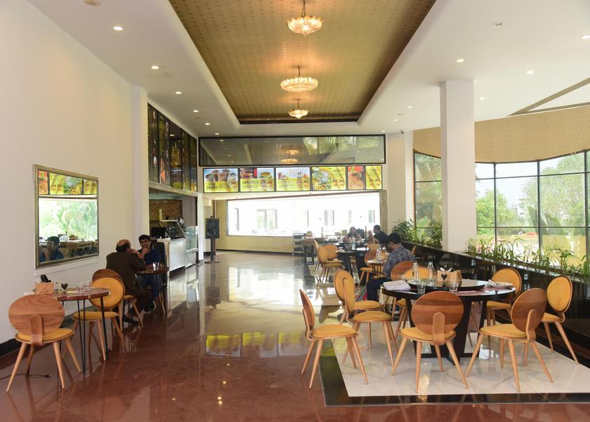 Maharashtra Nashik Food & Dining