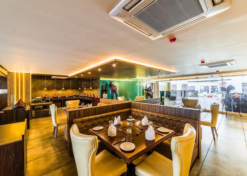 Uttar Pradesh Lucknow Food & Dining