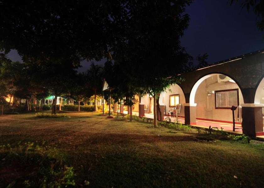 Madhya Pradesh Kanha exterior view