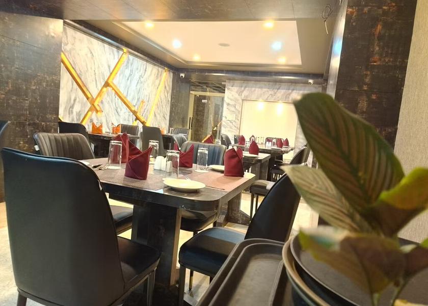West Bengal Siliguri Food & Dining