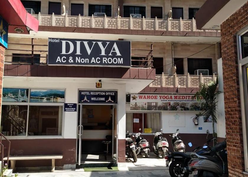 Uttarakhand Rishikesh Hotel Exterior