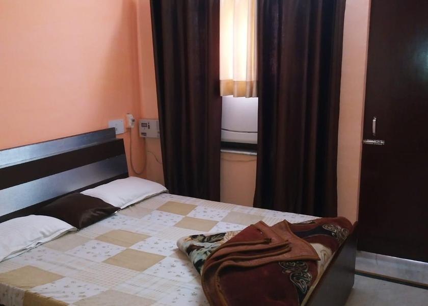 Uttarakhand Rishikesh Standard - Queen Room
