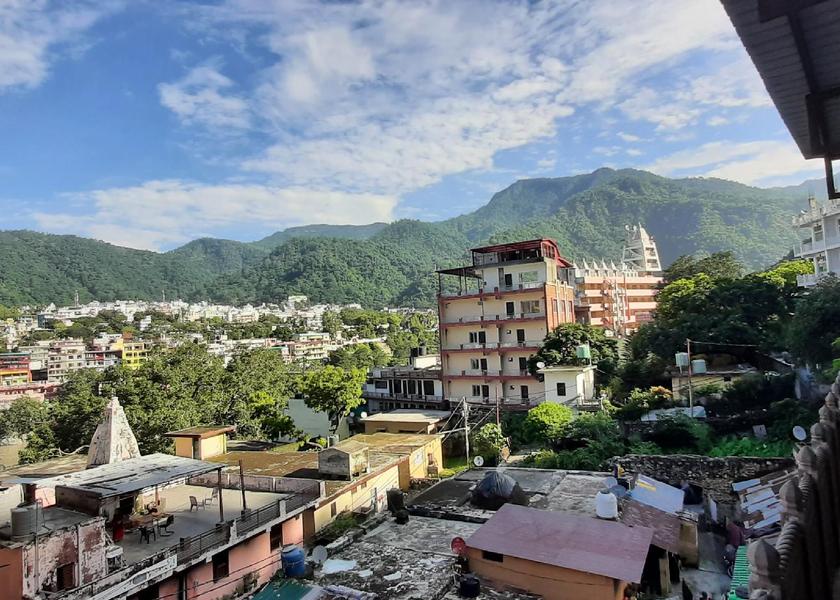 Uttarakhand Rishikesh nearby attraction