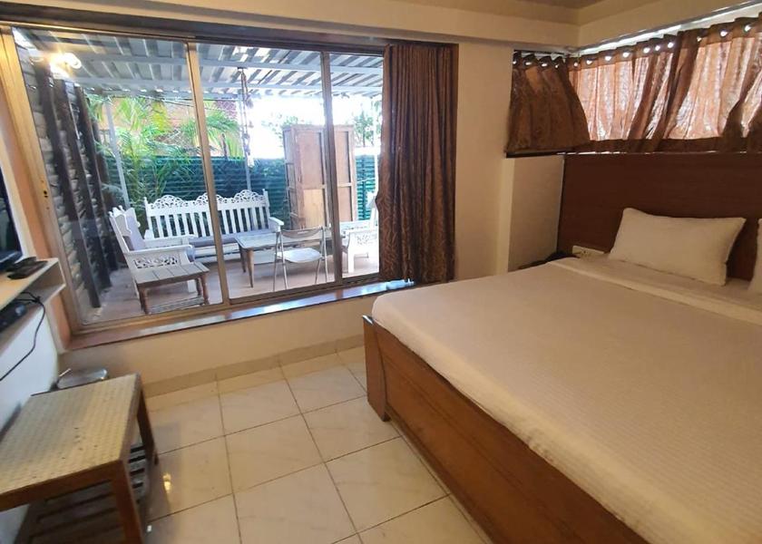 Maharashtra Panchgani Deluxe Double Garden View