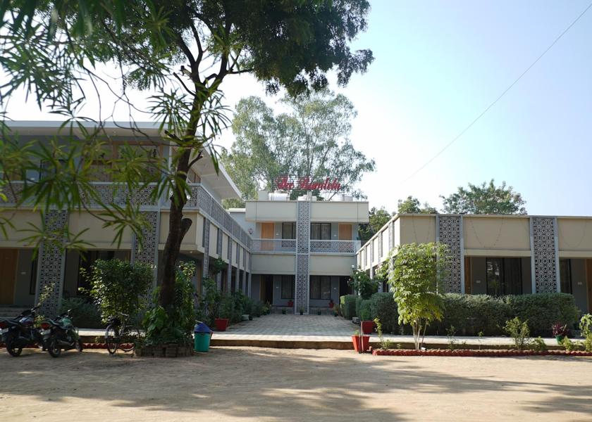 Madhya Pradesh Khajuraho Hotel Exterior