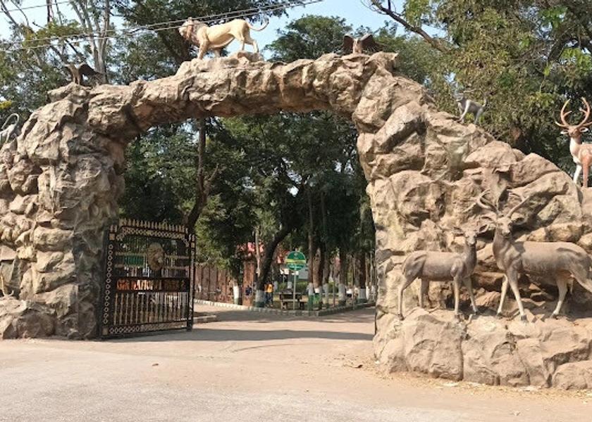 Gujarat Sasan Gir Public Areas
