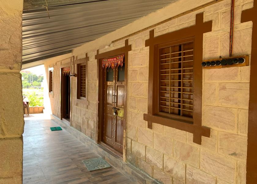 Gujarat Sasan Gir Public Areas