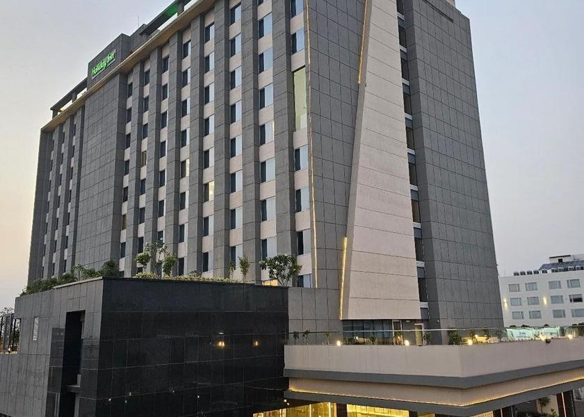 Uttar Pradesh Lucknow exterior view