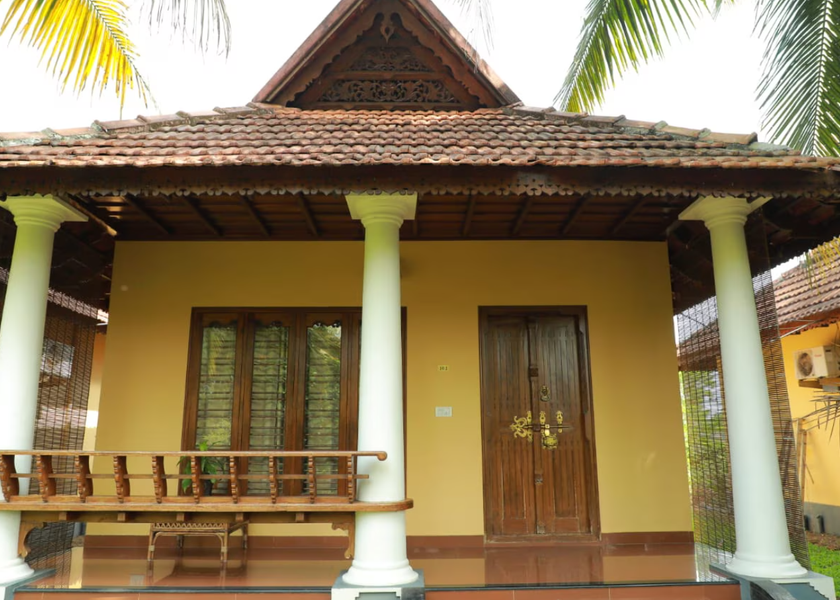 Kerala Kumarakom Hotel Exterior