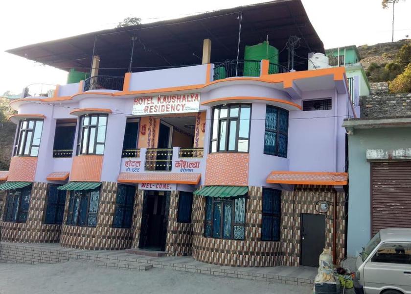 Uttarakhand Chaukori Hotel Exterior