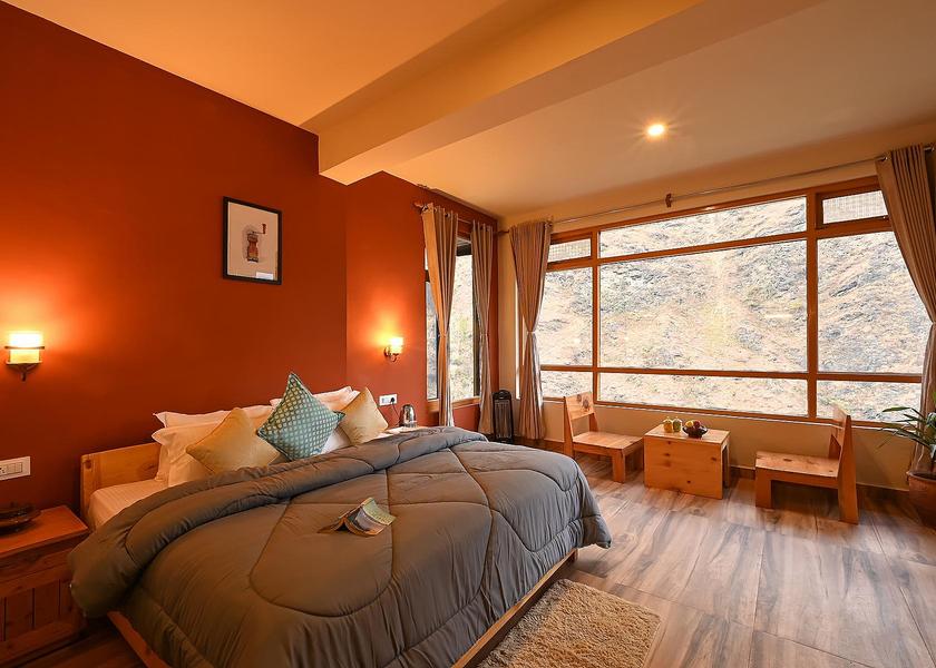 Himachal Pradesh Manali Deluxe Room