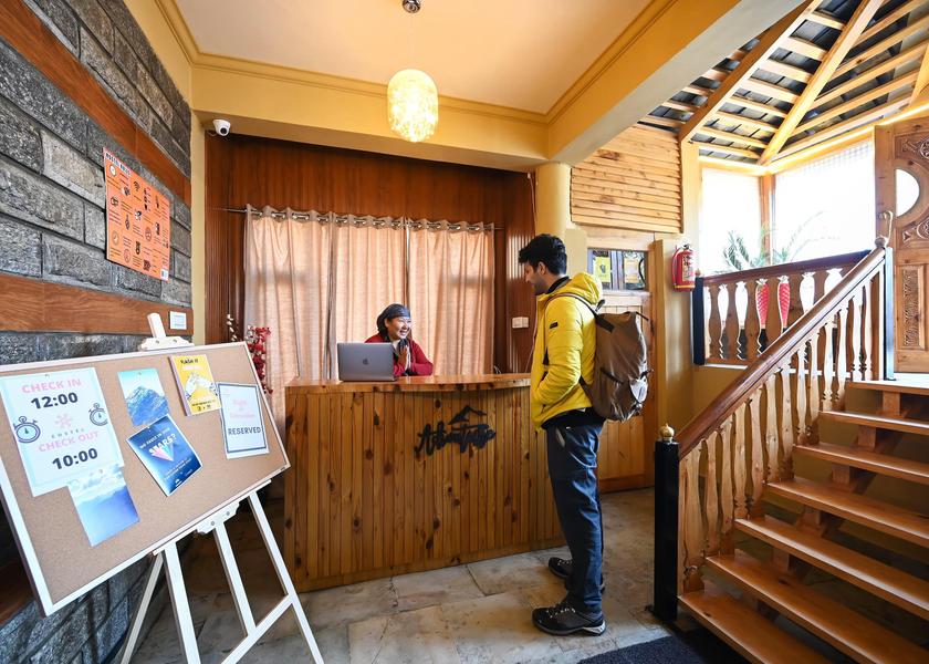 Himachal Pradesh Manali Hotel Exterior