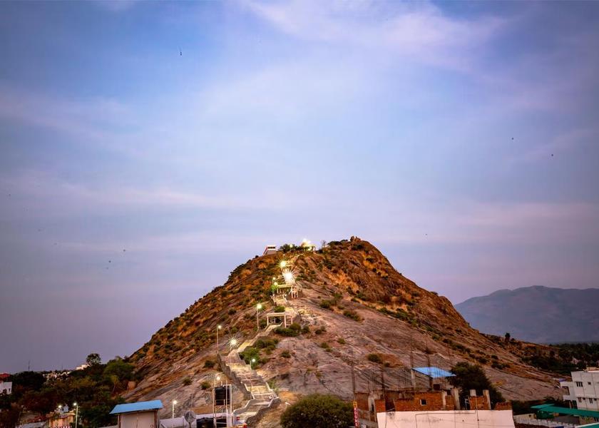 Tamil Nadu Palani Hotel View