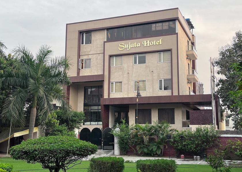 Uttar Pradesh Varanasi Hotel Exterior