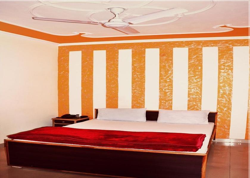 Uttar Pradesh Noida Economy Room