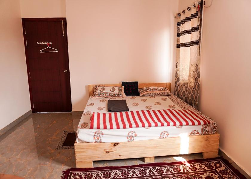 Uttar Pradesh Varanasi Deluxe Room