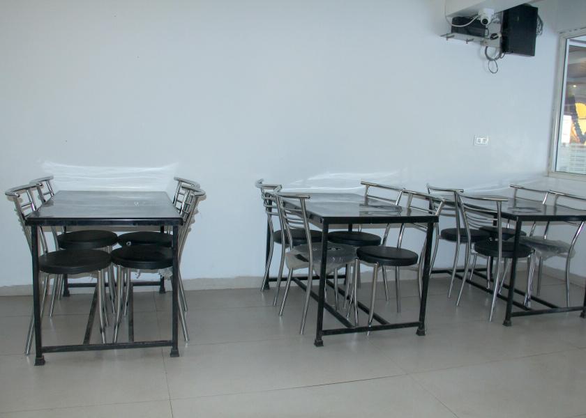 Maharashtra Tuljapur Food & Dining