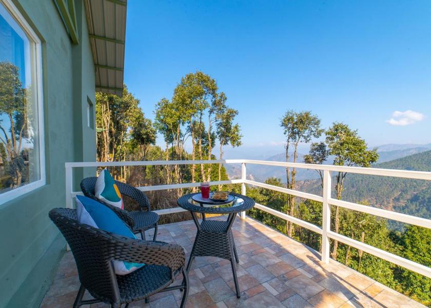 Uttarakhand Nainital balcony/terrace