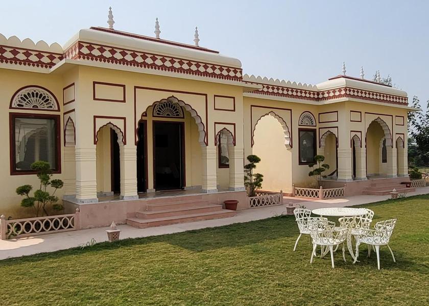 Rajasthan Bharatpur Hotel Exterior