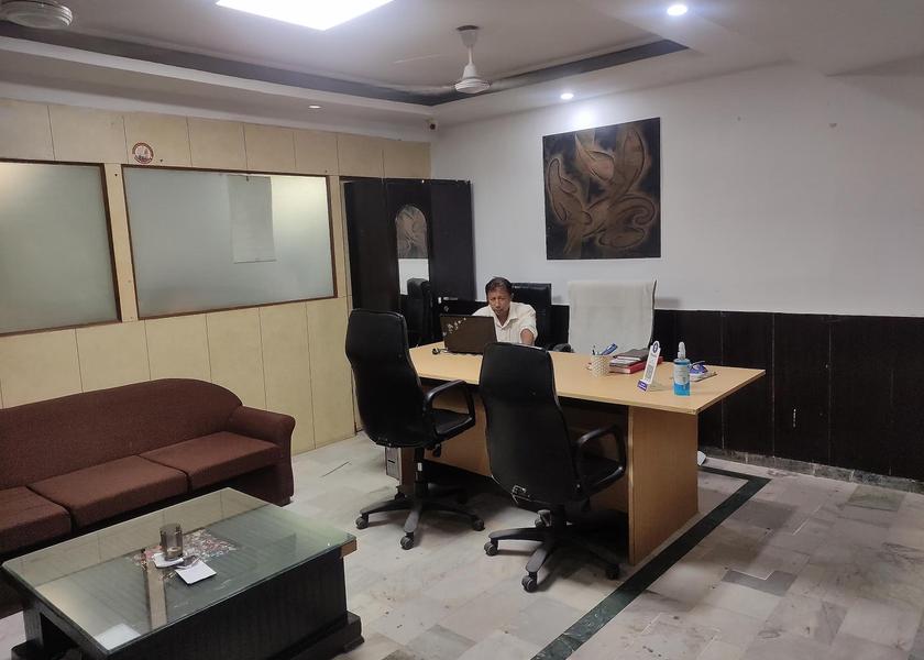 Delhi Delhi Business Centre