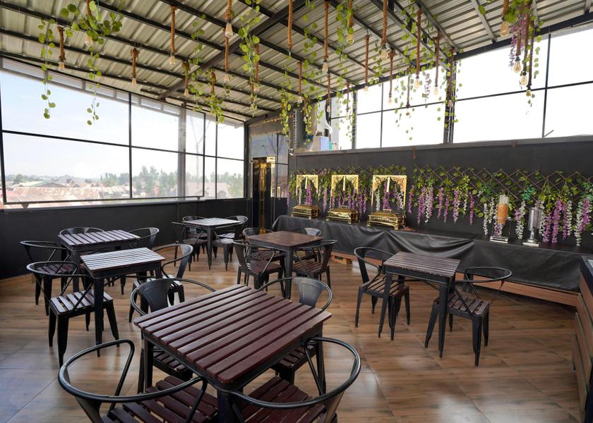 Jammu and Kashmir Srinagar Food & Dining
