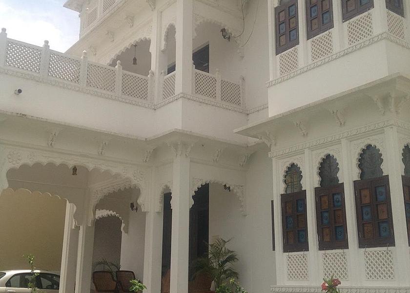Rajasthan Udaipur Hotel Exterior