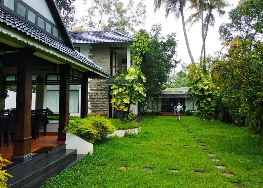 Kerala Mararikulam garden