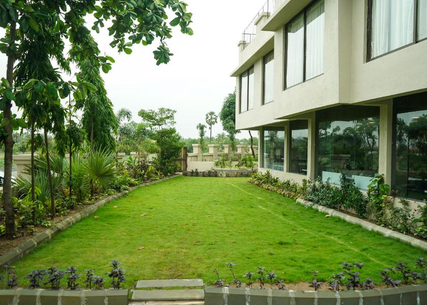 Dadra and Nagar Haveli and Daman and Diu Daman garden