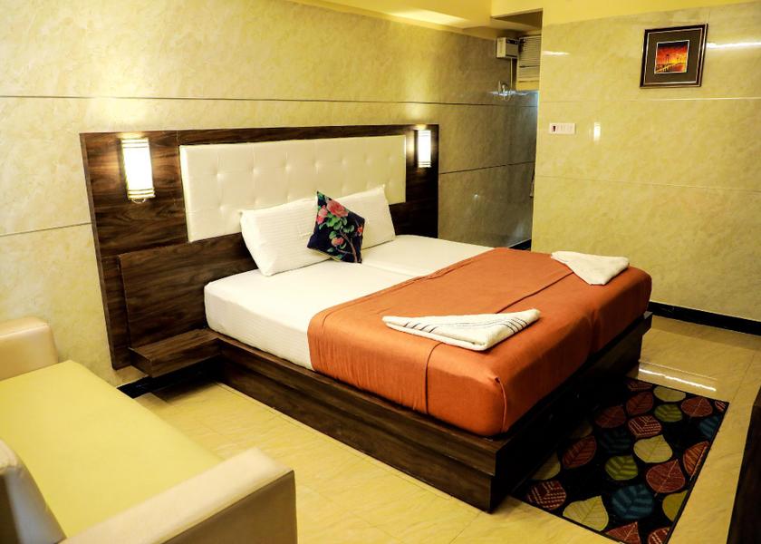 Tamil Nadu Kanchipuram executive lounge