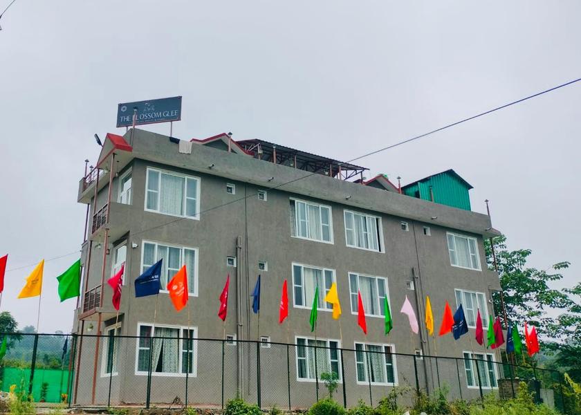 Uttarakhand Bhimtal Hotel Exterior