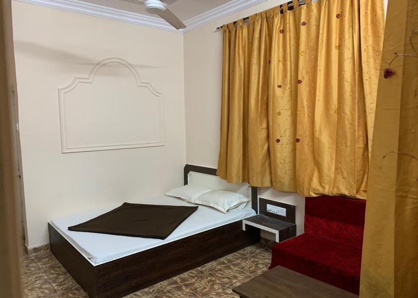 Maharashtra Matheran Standard Twin Room