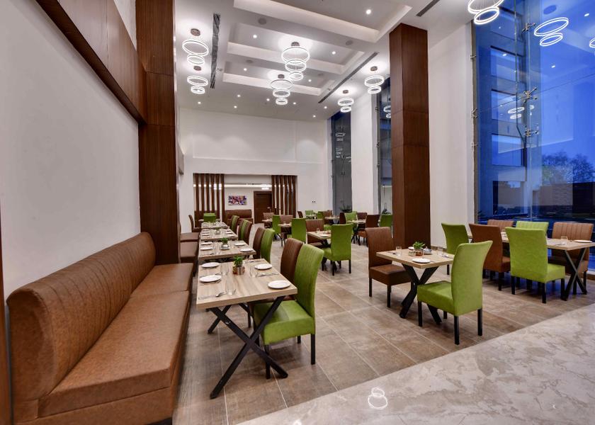 restaurant (private room)