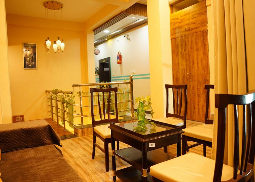 Madhya Pradesh Maheshwar Food & Dining