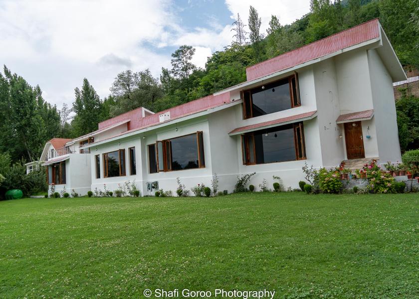 Jammu and Kashmir Srinagar exterior view