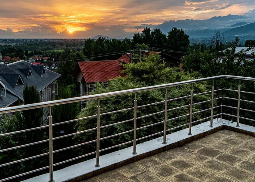 Jammu and Kashmir Srinagar Hotel View
