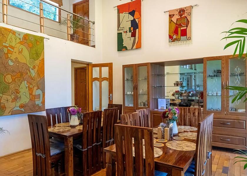 Jammu and Kashmir Srinagar Food & Dining