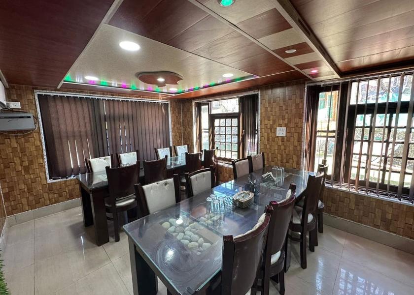 Jammu and Kashmir Pahalgam Food & Dining