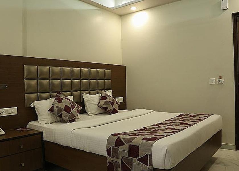 Maharashtra Nagpur Super Deluxe (Master Bed)